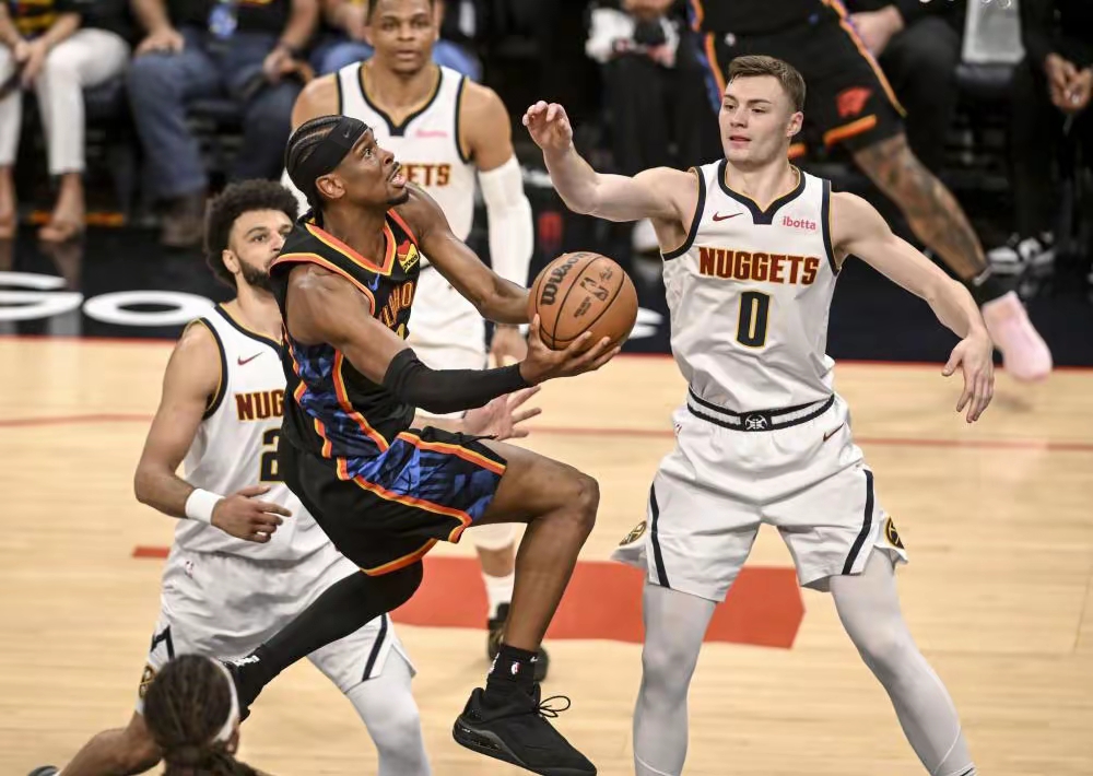 掘金完胜新疆队,恩比德关键制胜 掘金完胜新疆队,恩比德关键制胜